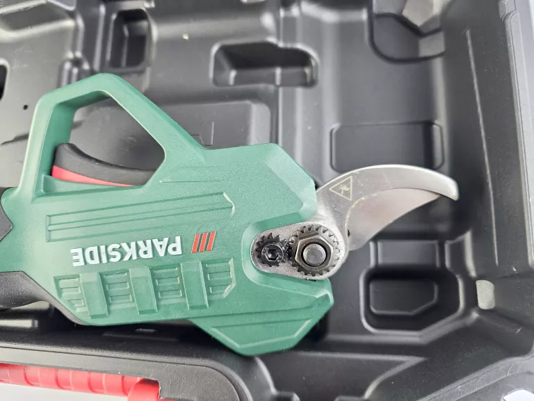 PARKSIDE AKUMULATOROWY SEKATOR OGRODOWY NOŻYCE DO GAŁĘZI 20V PAAS 20-LI B1