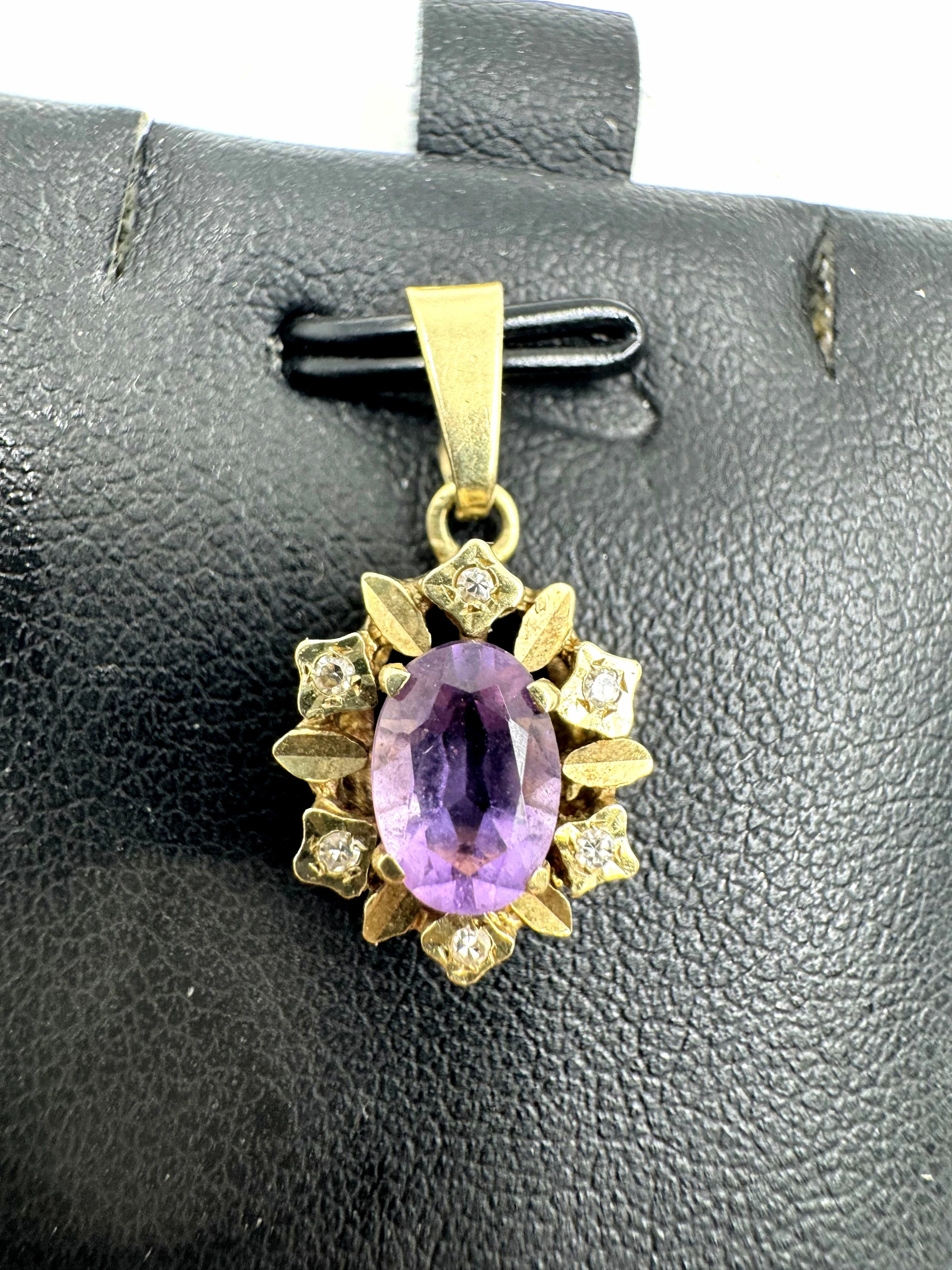 zlota-zawieszka-585171-zwyciestwa-8-koszalin