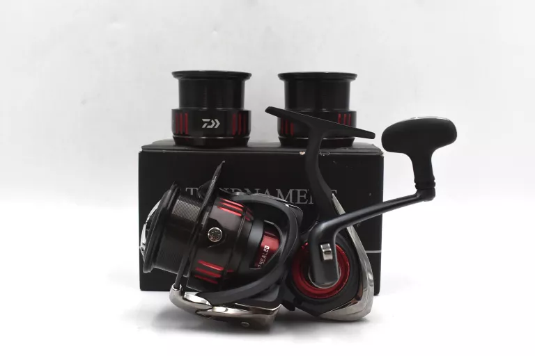 KOŁOWROTEK DAIWA TOURNAMENT 4010QD 3 SZPULE