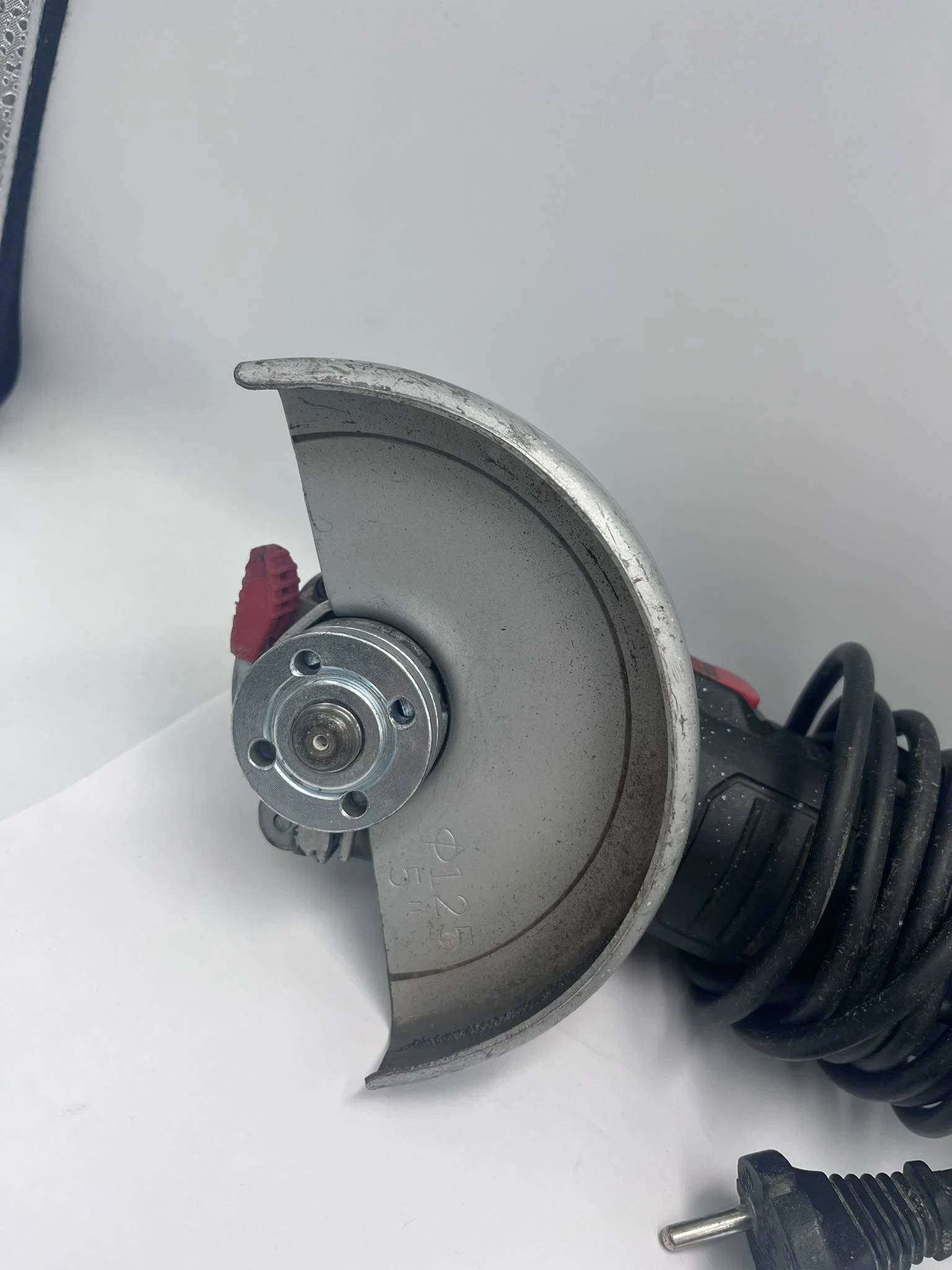 szlifierka-katowa-erbauer-eag900-125-rodzaj-zasilania-128529-2