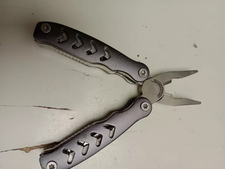 zetstaw-narzedzi-recznych-multitool-noz-do-welny-ean-gtin-5905817542802