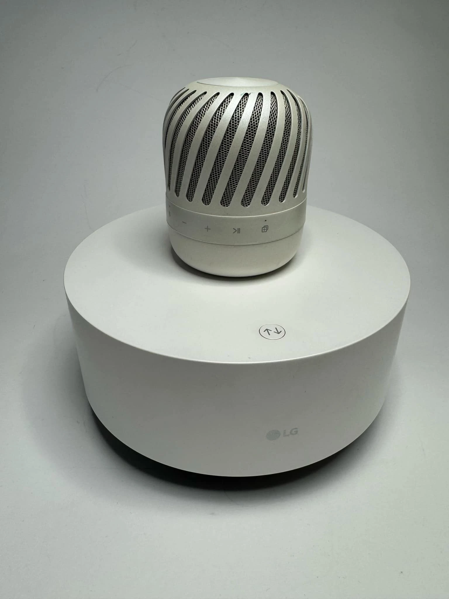 glosnik-lg-portable-speaker-pj9-funkcje-221089-64