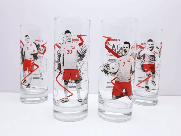 zestaw-szklanek-lotos-z-pilkarzami-4szt-typ-249132-1110650