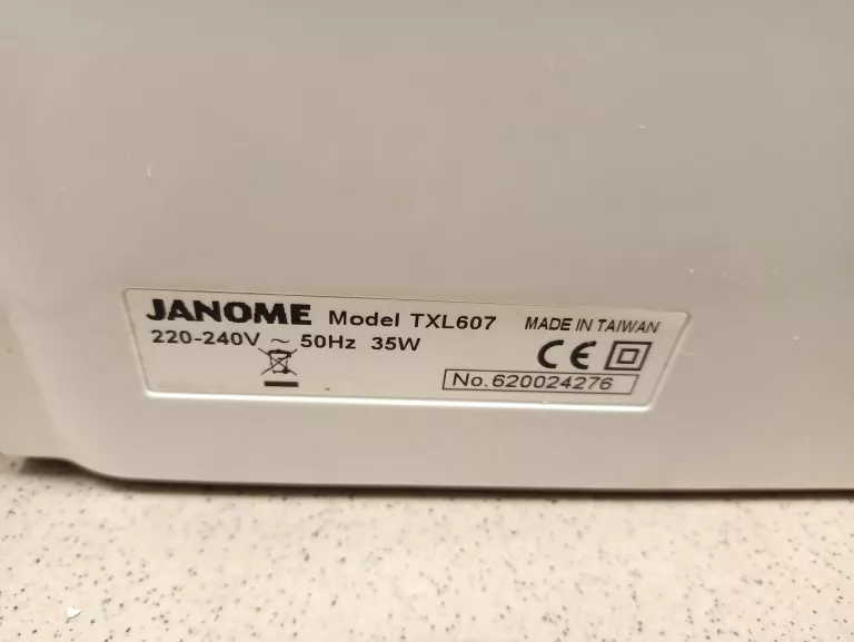 MASZYNA DO SZYCIA JANOME TXL 607