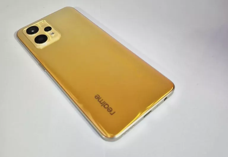 TELEFON REALME 9 6/128 GB (Z SIECI PLAY)