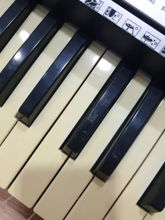 KEYBOARD MK-2061 + MIKROFON, ZASILACZ, KSIĄŻKA CHWYTY DO NAUKI GRY