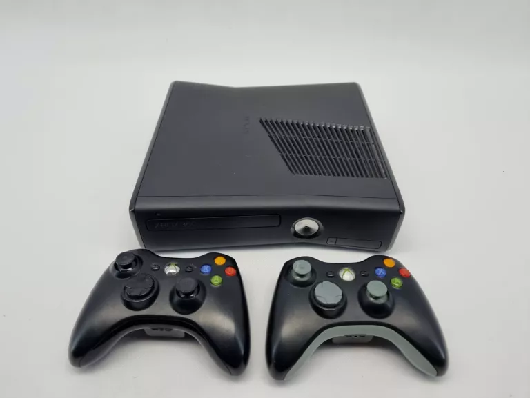 KONSOLA XBOX 360 320GB DWA PADY GRY