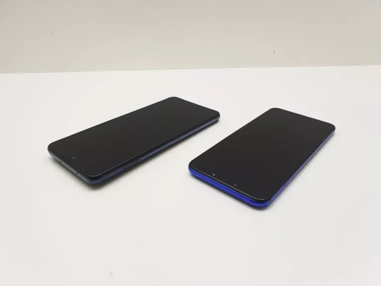 TELEFON POCO X3 NFC 6/64GB + HUAWEI NOVA 3 PAR-LX1
