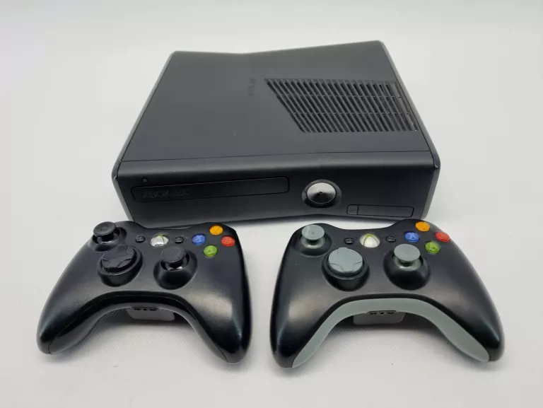 KONSOLA XBOX 360 320GB DWA PADY GRY