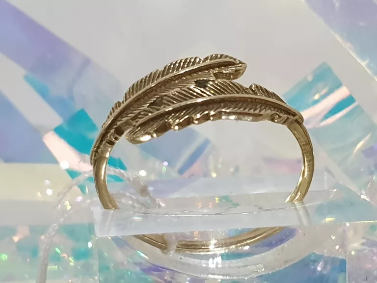 ŚLICZNY ZŁOTY PIERŚCIONEK Z MOTYWEM PIÓREK, PRÓBA 333 R. 14,5 BOHO