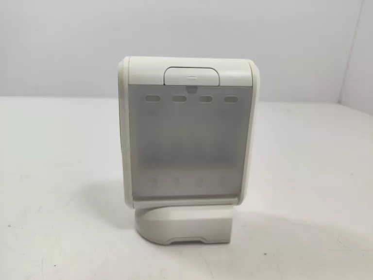 ŁADOWARKA DO BATERI GP V800C