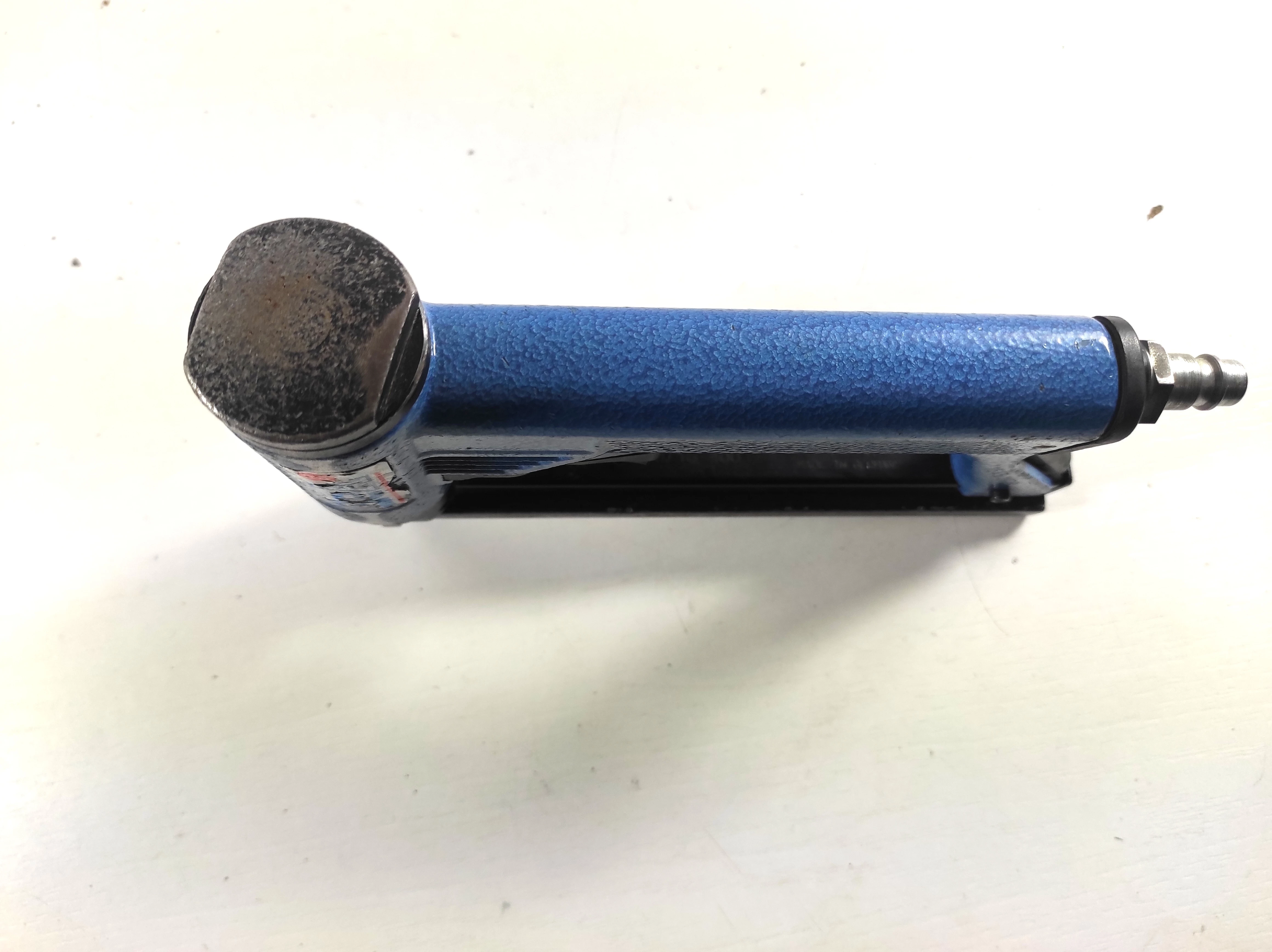 zszywacz-pistolet-tapicerski-pneumatyczny-bea-38016-400-zasilanie-209202-1769315