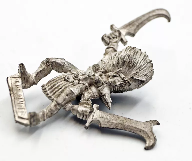 FIGRUKA DARK ELF WITCH 1 CYTADELA MARUDER ARMY WARHAMMER FANTASY METAL