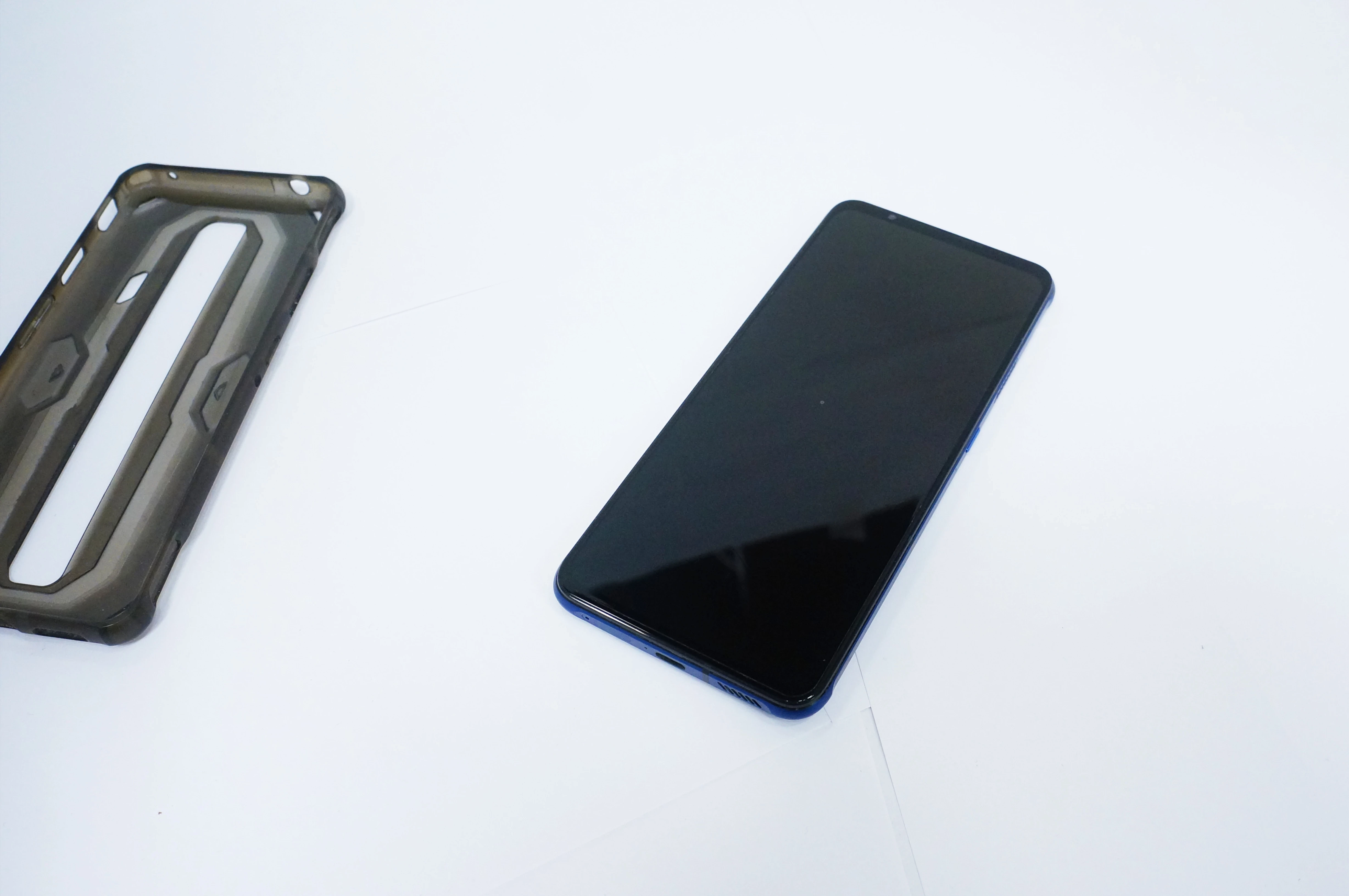 nubia-red-magic-7-nx679j-potezny-smartfon-gamingowy-16256gb-ean-gtin-6974608310769