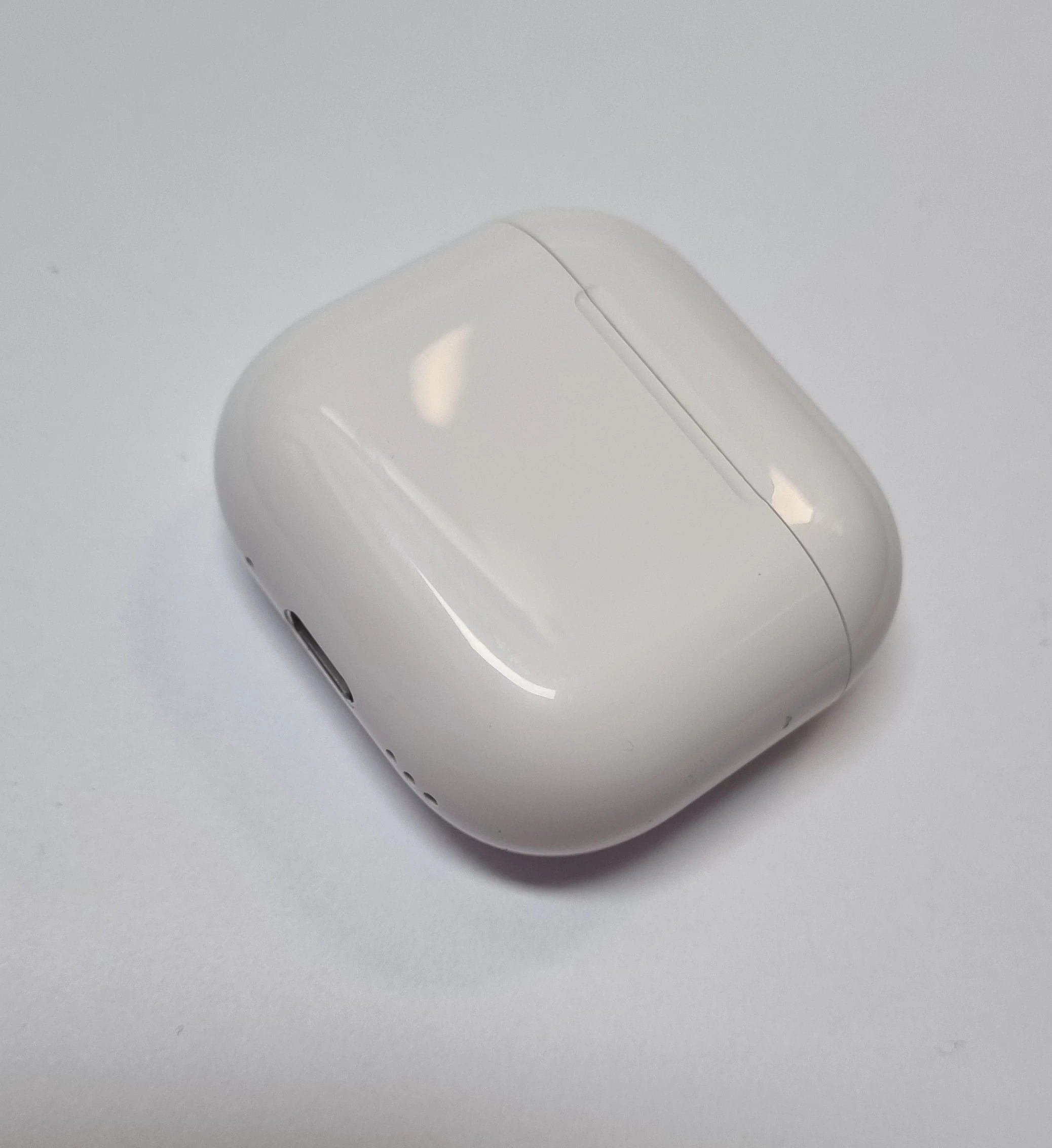 sluchawki-douszne-apple-airpods-4-anc-marka-203745-217957