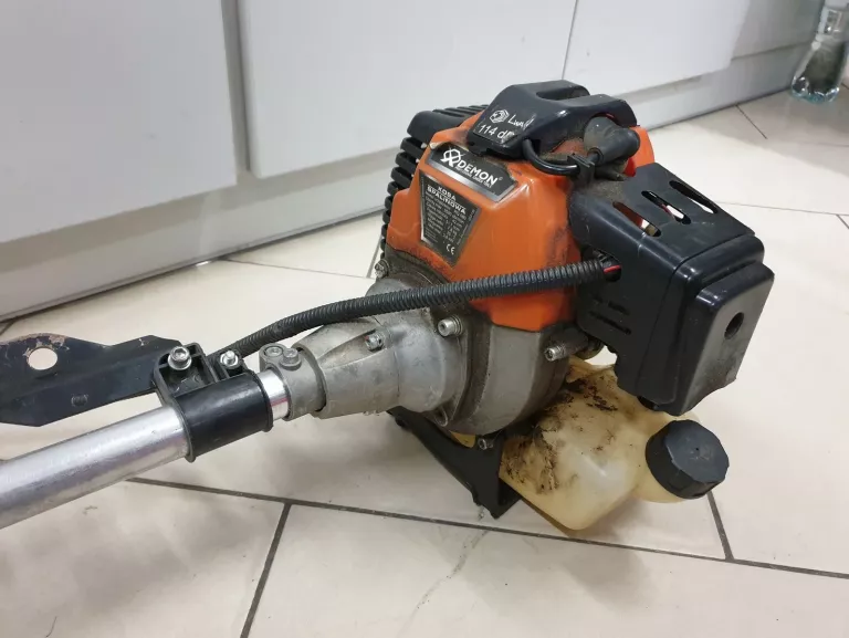 PODKASZARKA DEMON RQ580 + PRZYŁBICA I SZELKI
