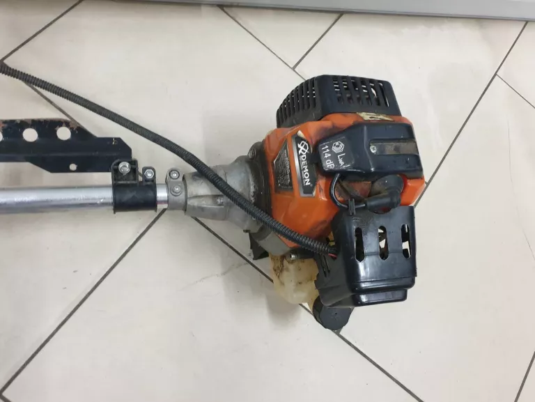 PODKASZARKA DEMON RQ580 + PRZYŁBICA I SZELKI