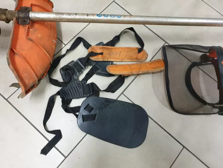 PODKASZARKA DEMON RQ580 + PRZYŁBICA I SZELKI