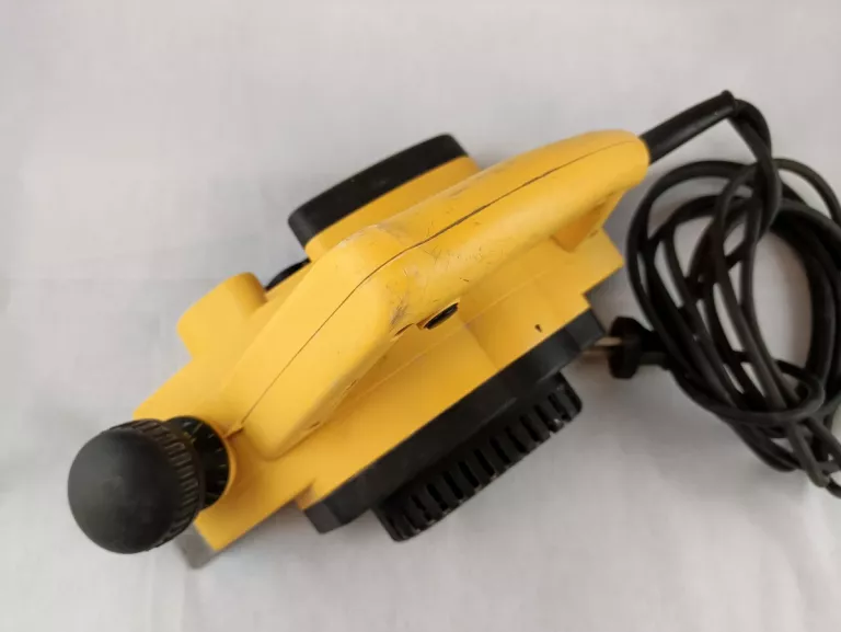 DW677 STRUG ELEKTRYCZNY DEWALT