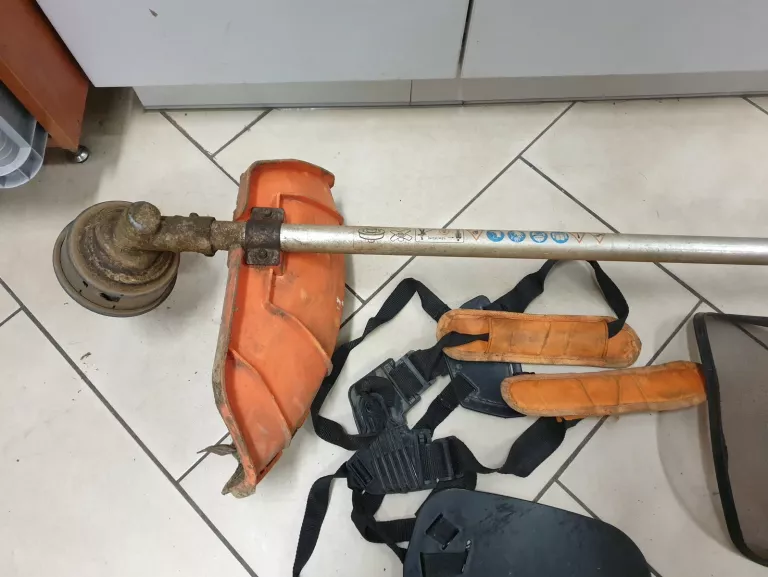 PODKASZARKA DEMON RQ580 + PRZYŁBICA I SZELKI
