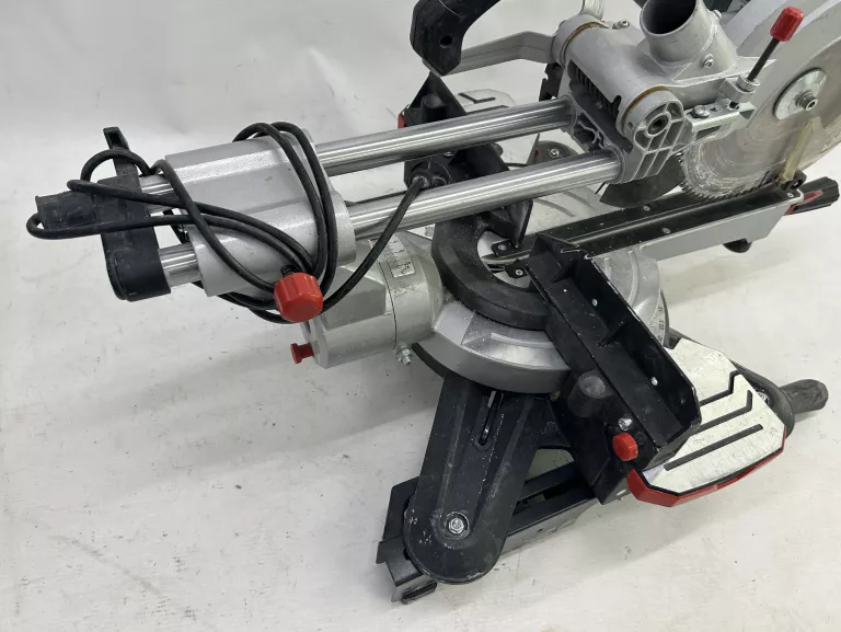 PILARKA UKOSOWA METABO KGS 254 M