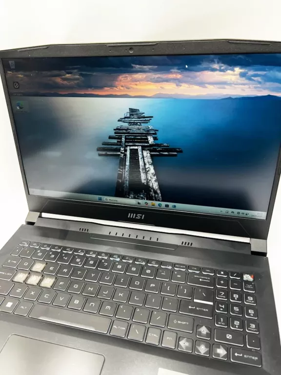 LAPTOP MSI BRAVO 15 C7VF RTX4060 + ŁADOWARKA/RYZEN 7/1000 GB/16 GB RAM