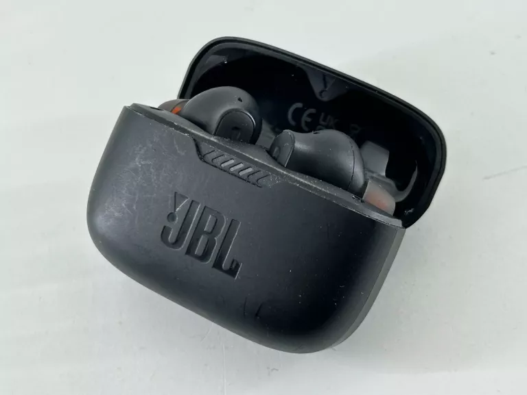 SŁUCHAWKI JBL TUNE 235 NC KOMPLET