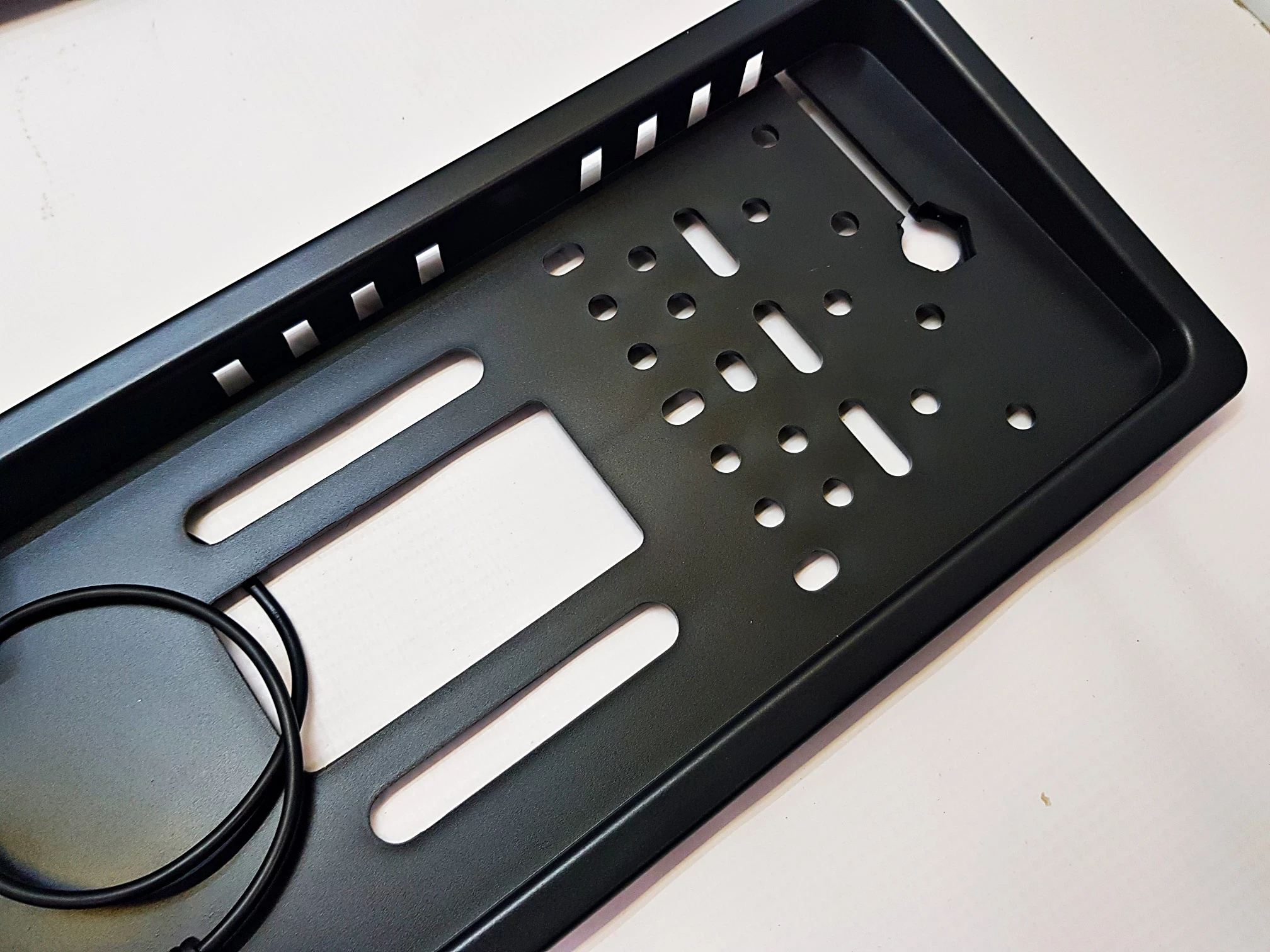 ramka-tablicy-z-kamera-komplet-model-bcf-1