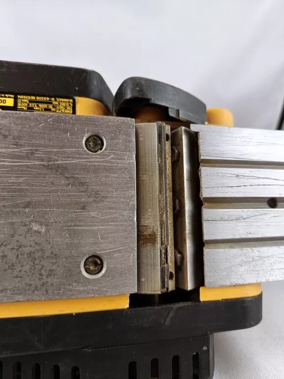 DW677 STRUG ELEKTRYCZNY DEWALT