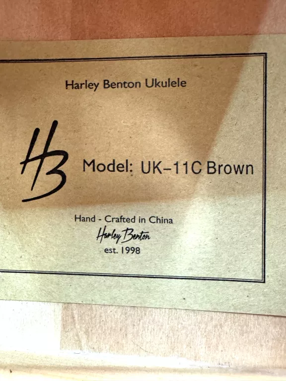 UKULELE KONCERTOWE HARLEY BENTON UK-11C BROWN