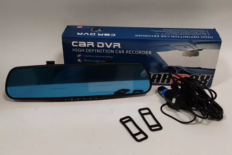 WIDEOREJESTRATOR Z LUSTERKIEM CAR DVR KARMAX ZESTAW