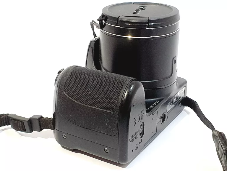APARAT NIKON COOLPIX L330 20.2 MP/X26/X4