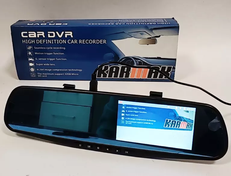 WIDEOREJESTRATOR Z LUSTERKIEM CAR DVR KARMAX ZESTAW