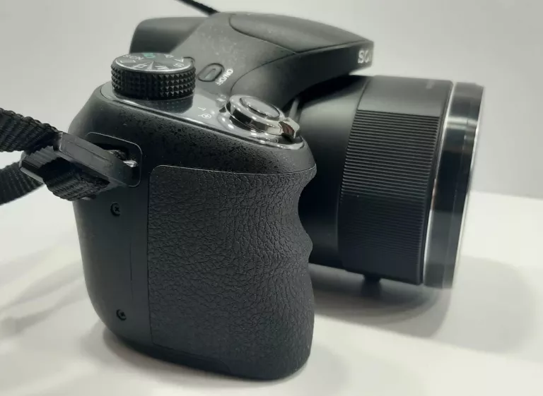 APARAT SONY CYBER SHOT DSC-H400