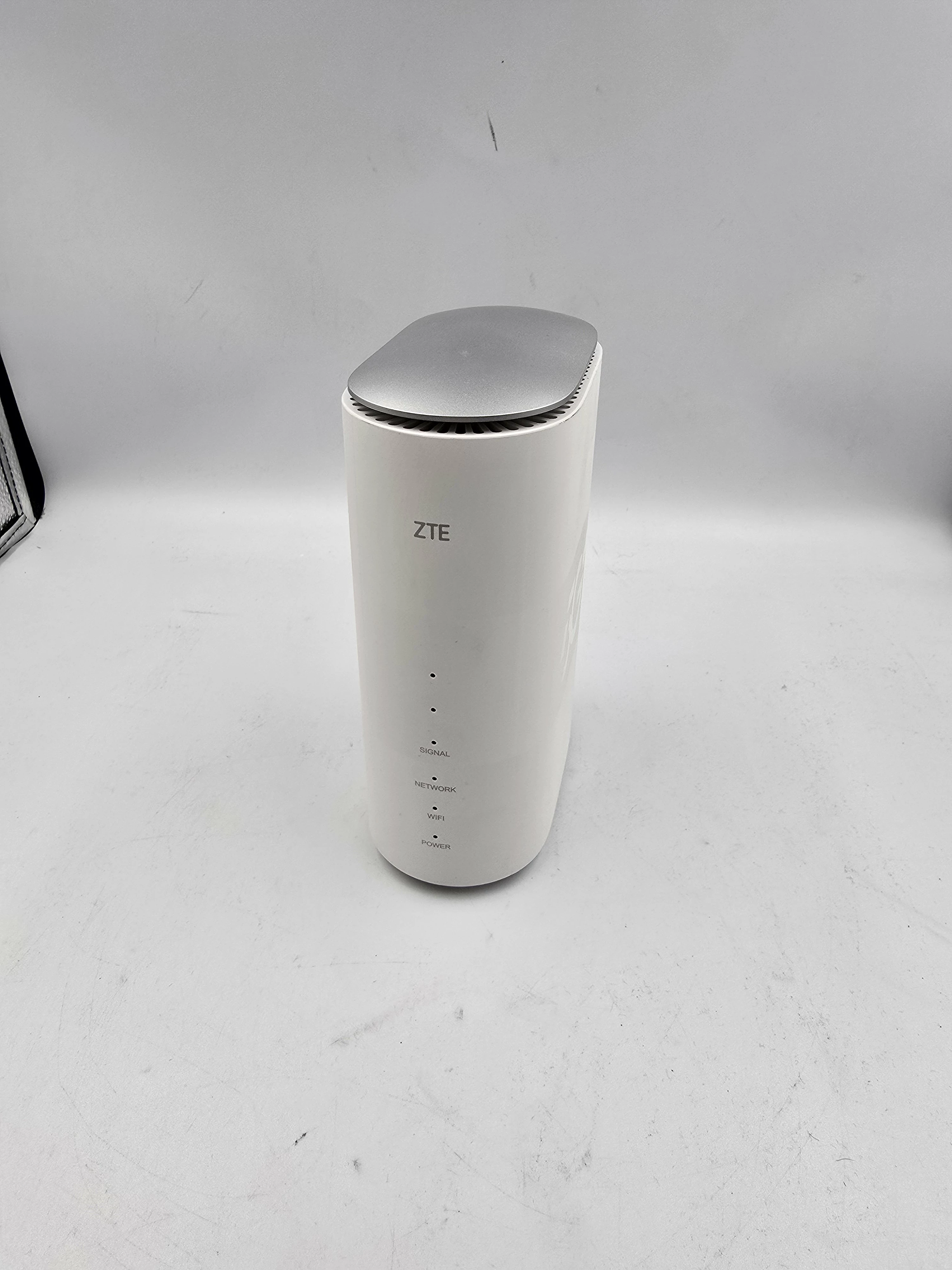 zte-mc888-router-stacjonarny-5g-lte-chopina-2-katowice