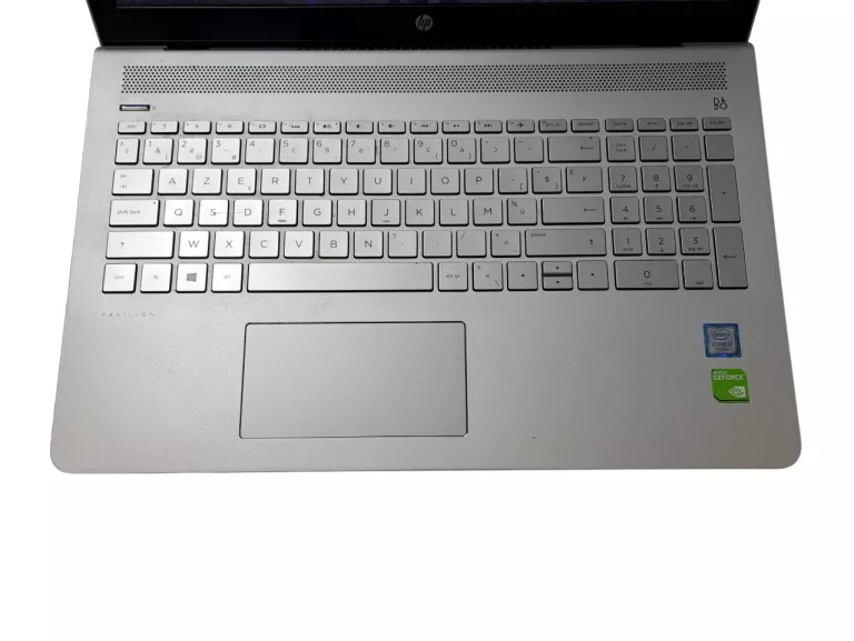 LAPTOP HP PAVILION 15,6'' I7-7500U 12GB RAM 1TB HDD GEFORCE 940MX