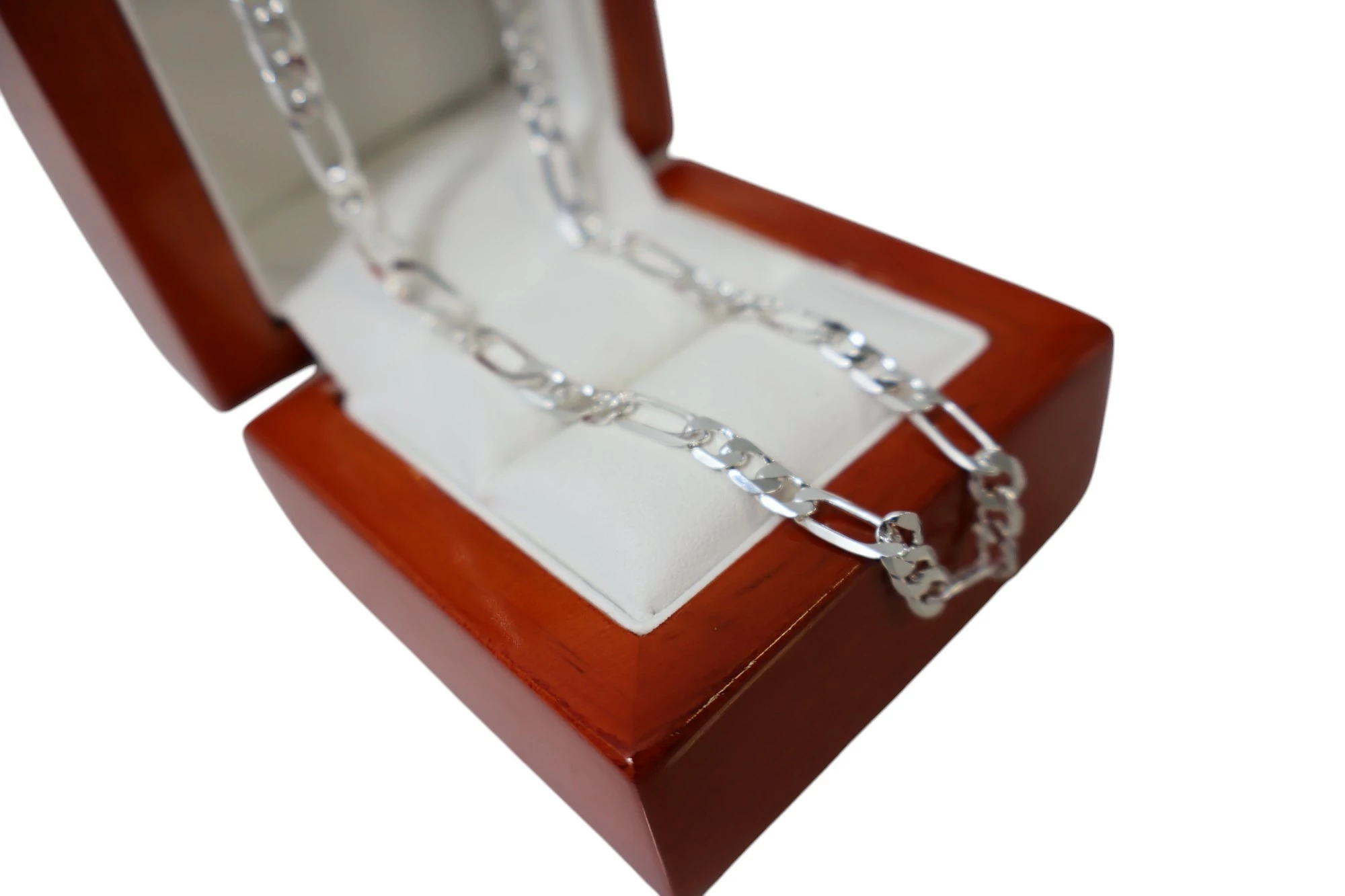 sliczny-srebrny-lancuszek-wzor-figaro-splot-2208-8