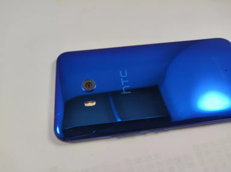 HTC U11 4/64GB