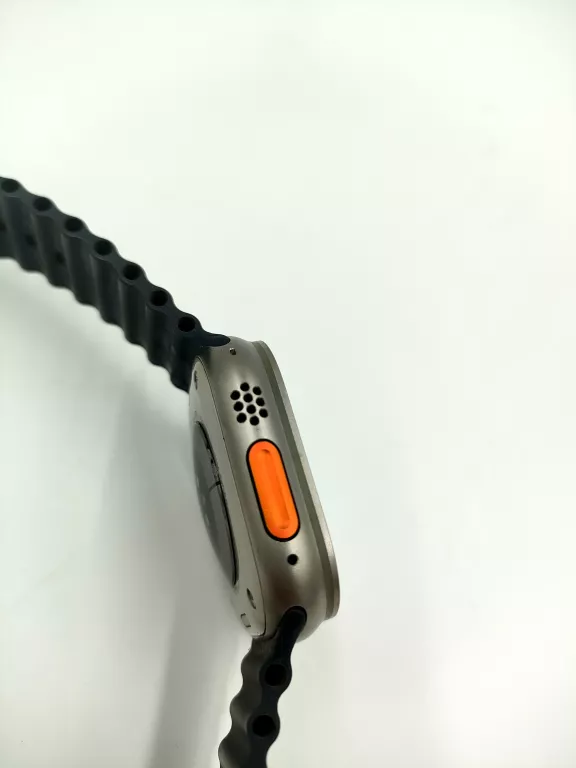 APPLEWATCH ULTRA 49 MM TITANIUM OPIS