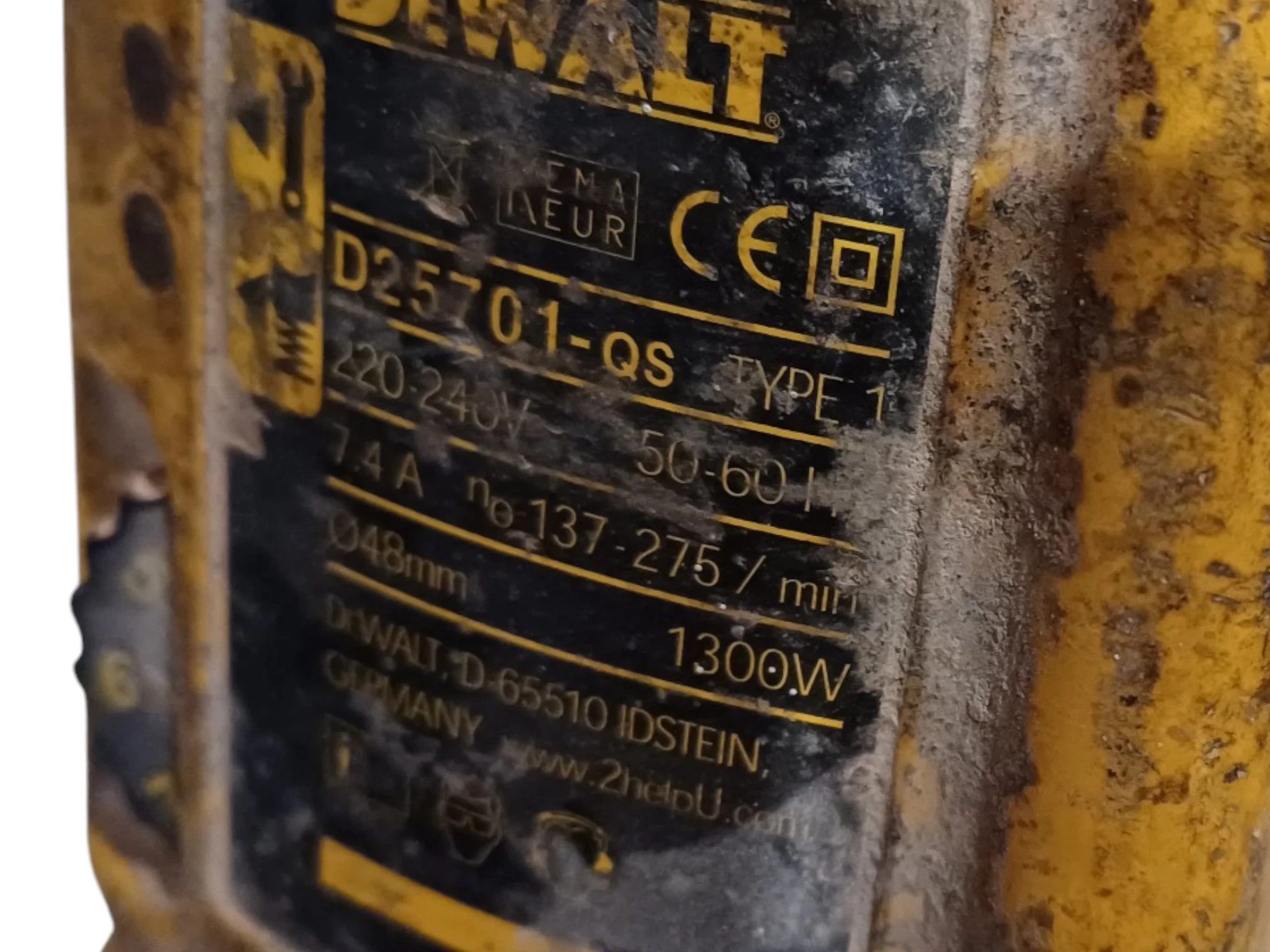 mlotowiertarka-dewalt-d25701-maksymalna-moc-130000