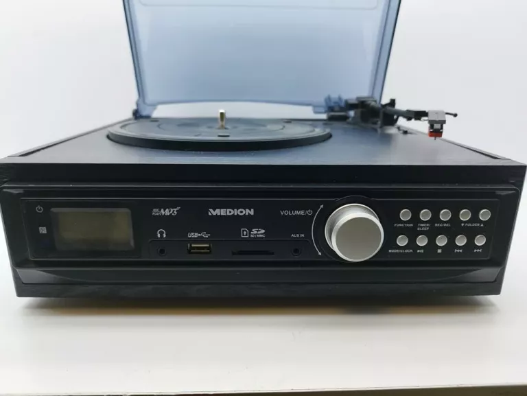 GRAMOFON I ODTWARZACZ KASET Z FUNKCJĄ DIGITALIZACJI MEDION LIFE MD43713