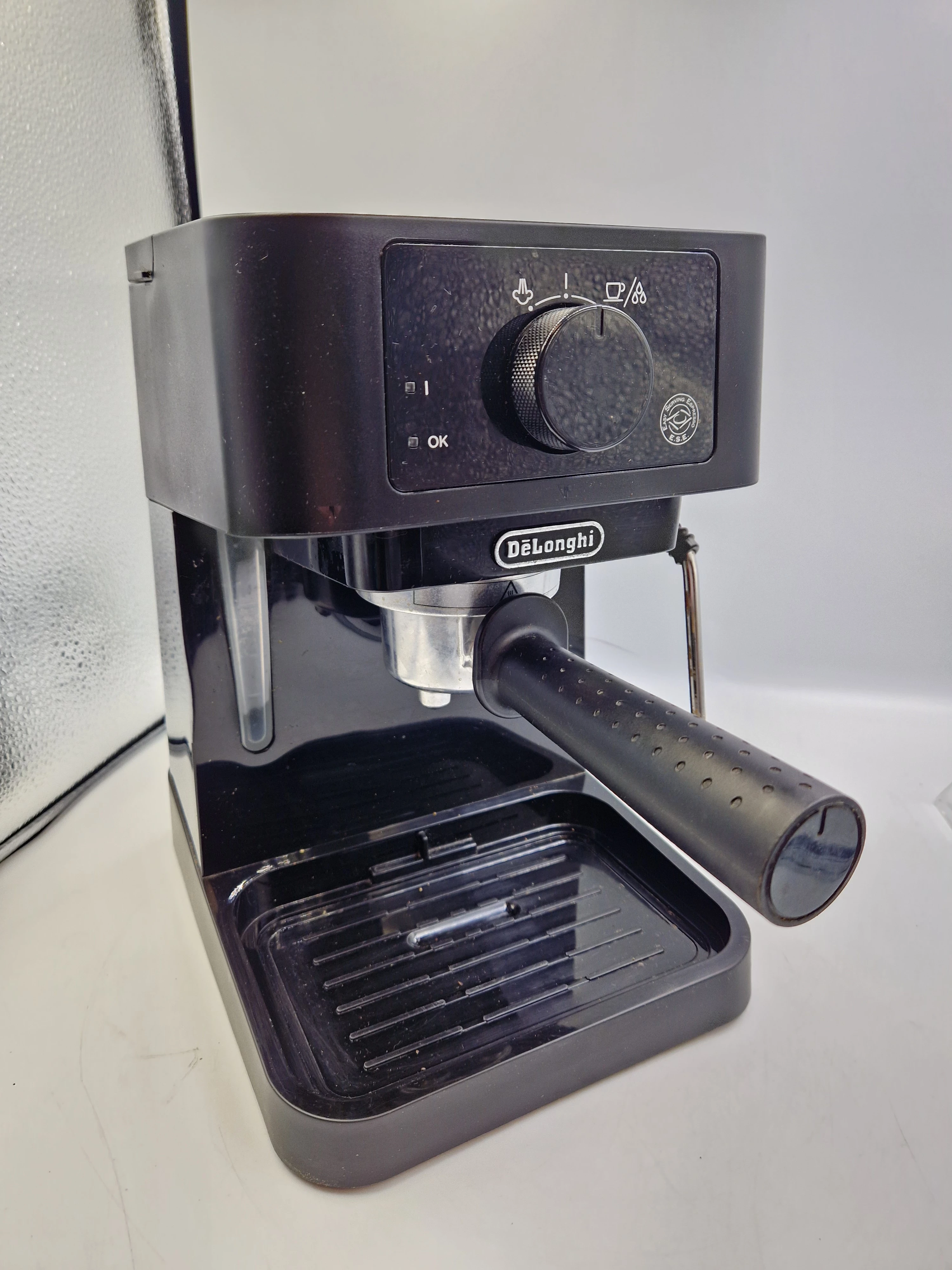 ekspres-delonghi-stilosa-ec235bk-model-ec235bk
