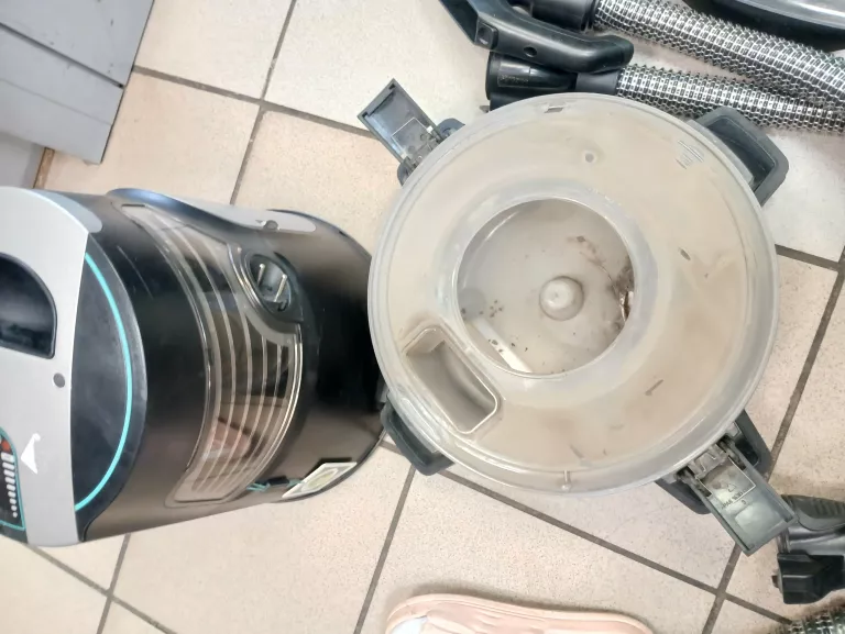 ODKURZACZ PIORĄCY WODNY ROBOCLEAN SPLUS 114L AURA ZESTAW AKCESORIÓW