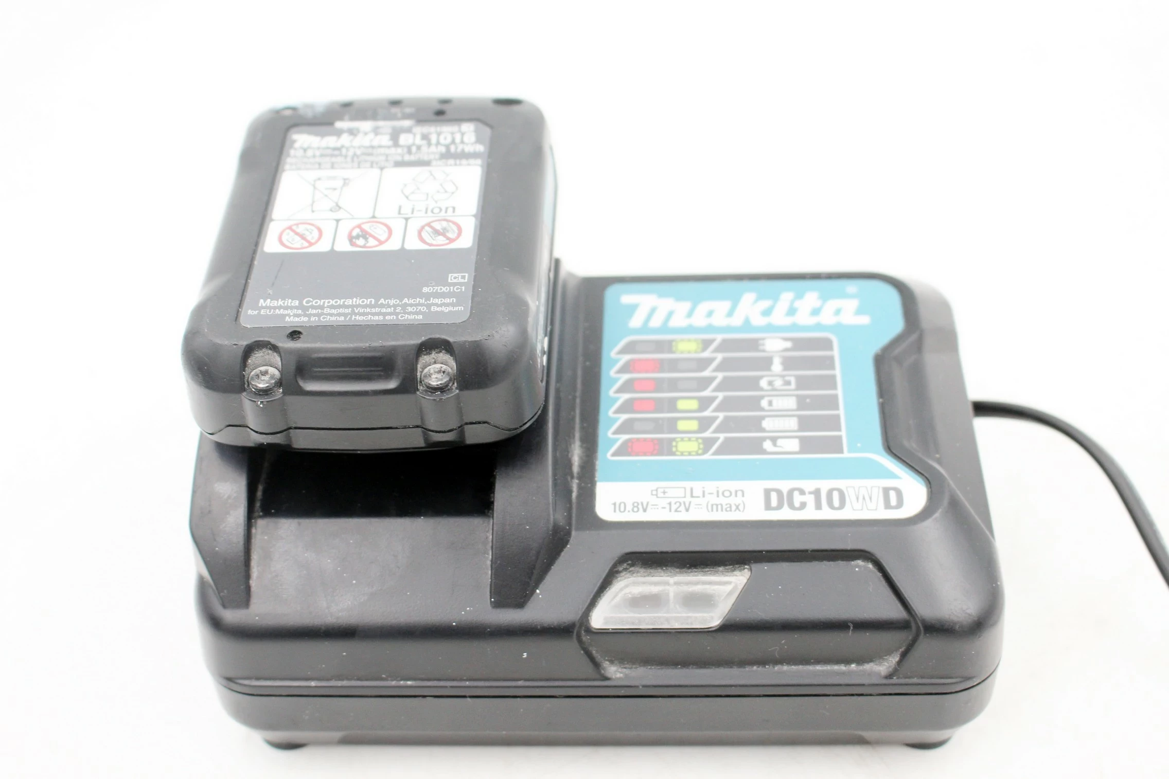 wiertarko-wkretarka-makita-df333d-typ-uchwytu-129629-1