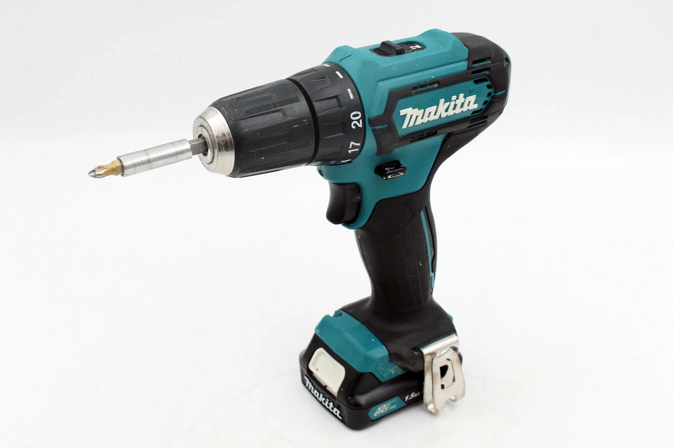 wiertarko-wkretarka-makita-df333d-rodzaj-129632-1