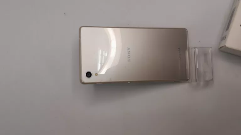 SMARTFON SONY XPERIA M4 AQUA 2 GB / 8 GB SREBRNY