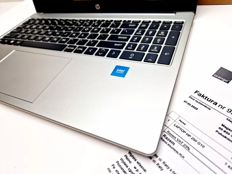 LAPTOP HP 250 G10 INTEL N 512GB SSD 8GB RAM KOMPLET