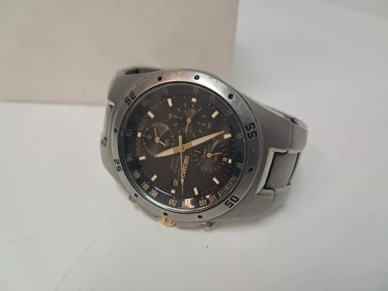 ZEGAREK SEIKO 6N0565 7T92-OED0 TITANIUM