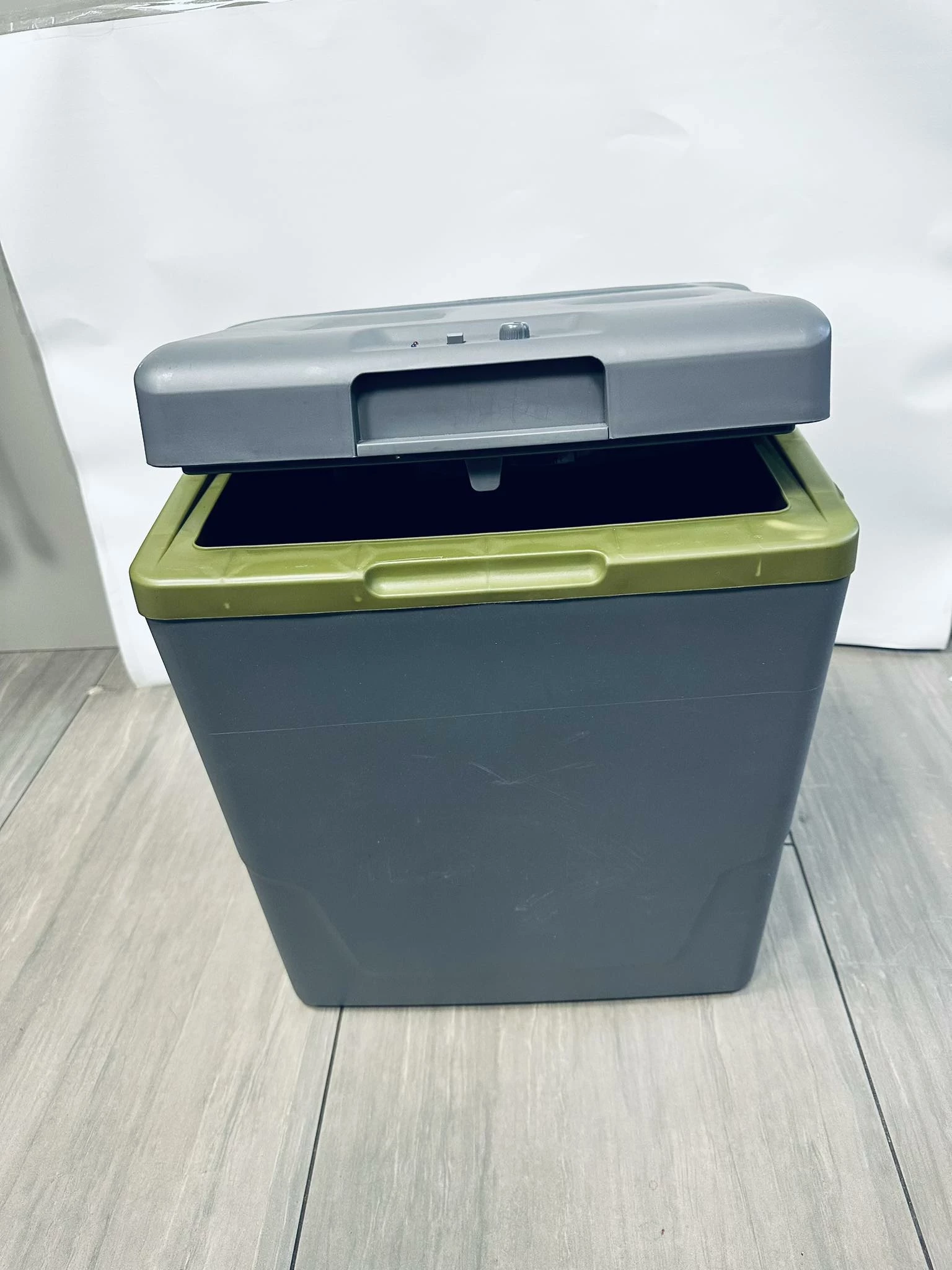 lodowka-turystyczna-rocktrail-29l-230v-i-12v189-pojemnosc-208334-235778