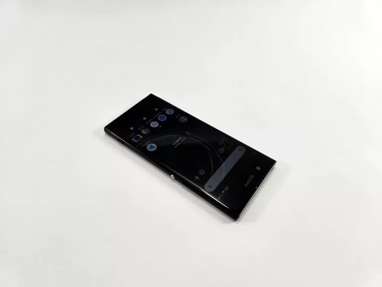 SMARTFON SONY XPERIA XA1 3 GB / 32 GB 4G (LTE) CZARNY